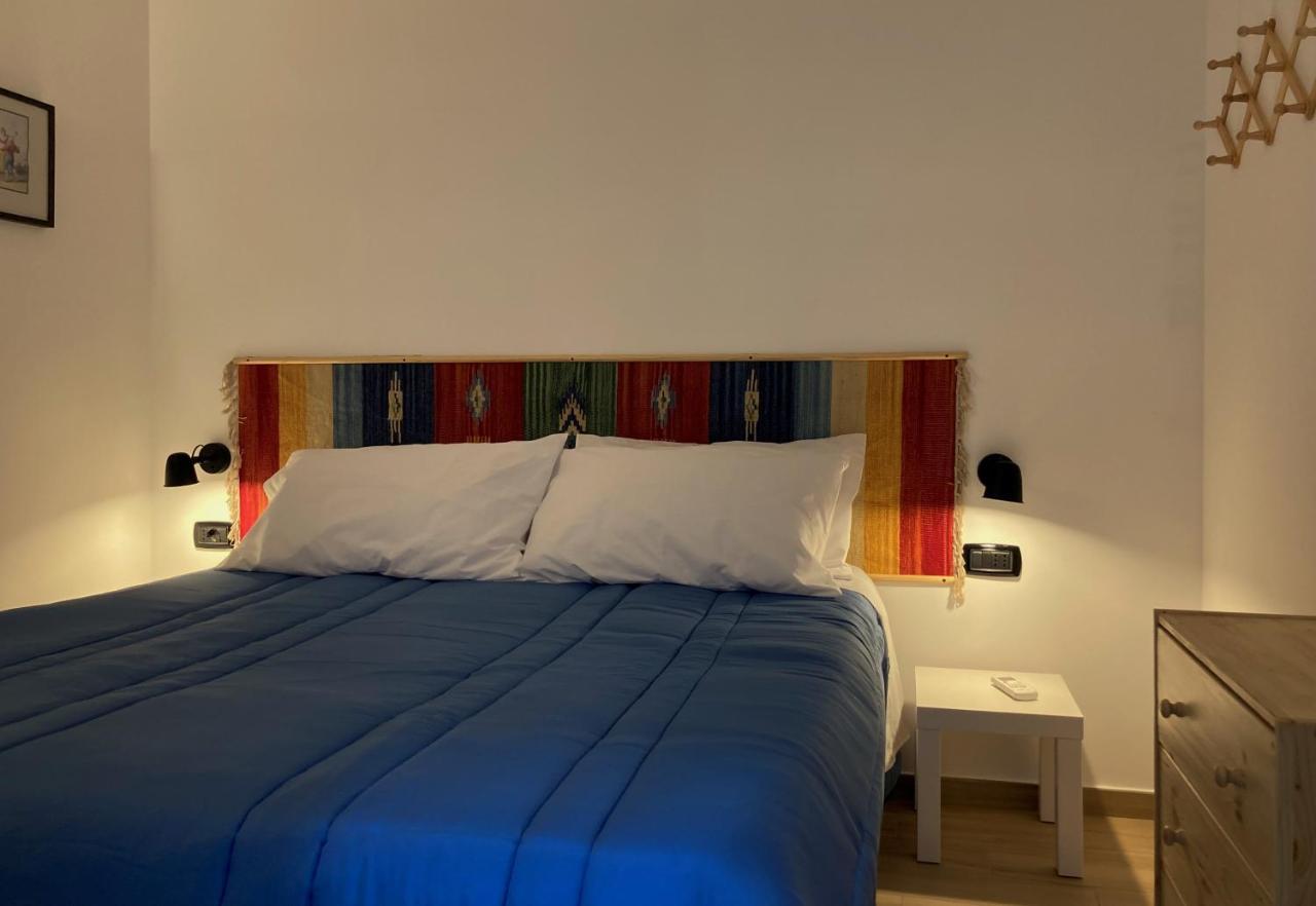 La Casa Blu Nel Cuore Storico Di Napoli Ngoại thất bức ảnh
